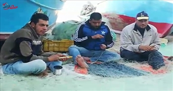 بالفيديو.. الصيد في الإسكندرية مهنة بالوراثة وصناعة الشباك عشق الطفولة